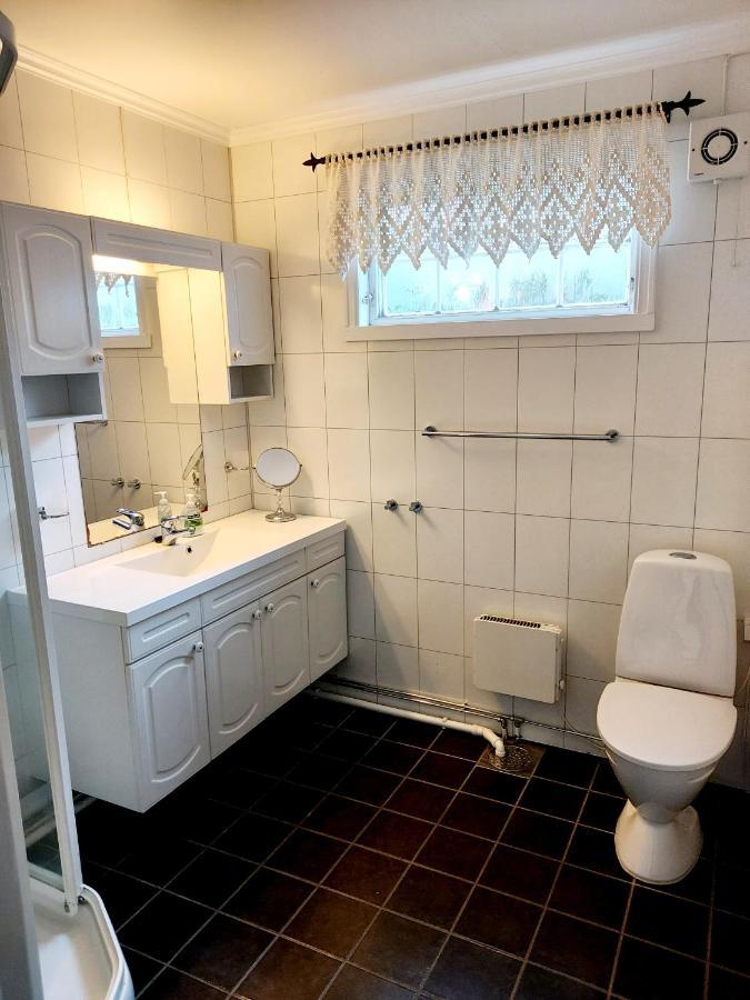 Solrik Beliggenhet I Lofotens Storste Fiskevaer Villa Ballstad Bagian luar foto