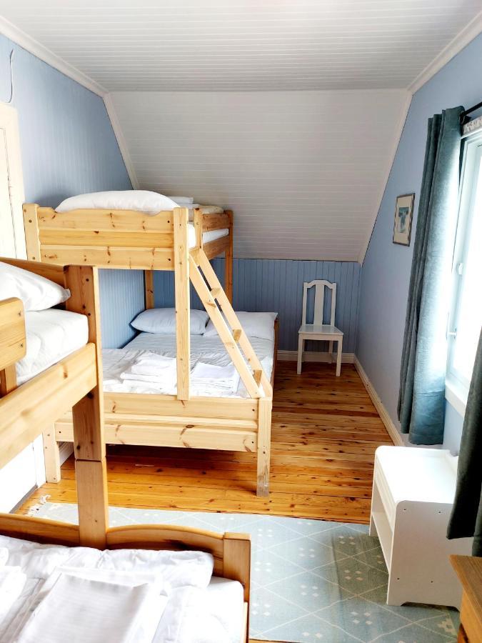 Solrik Beliggenhet I Lofotens Storste Fiskevaer Villa Ballstad Bagian luar foto